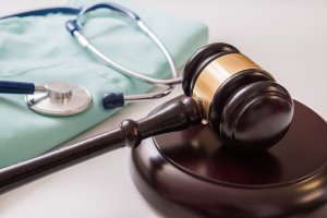 Everything You Should Consider When Filing a Medical Malpractice Lawsuit