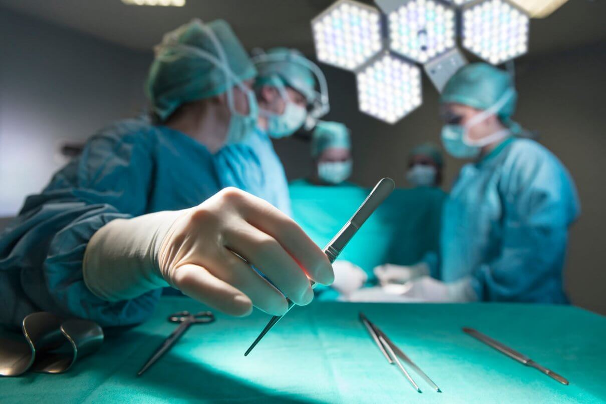 preparing for surgery with the hope for no surgical error lawsuit